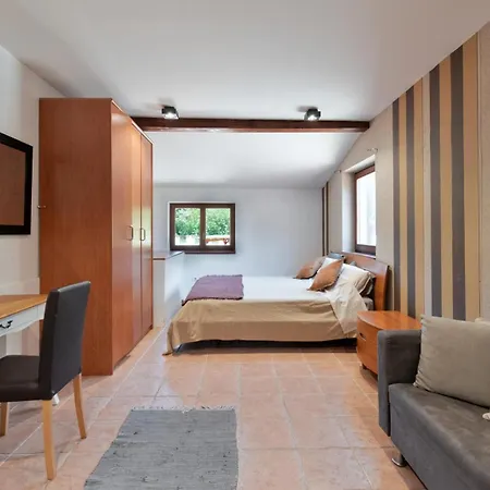 ヴィラ Al Parco Mazurija